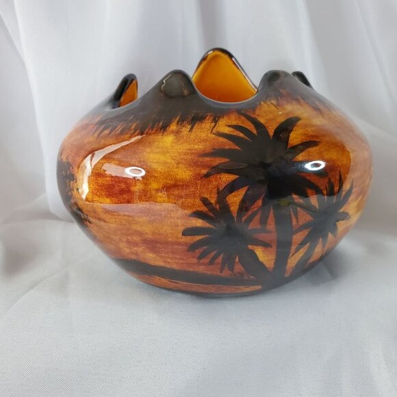 Vintage 1980s Art Pottery Planter Desert Landscape & Palm Tree Design Signed - Picture 1 of 16
